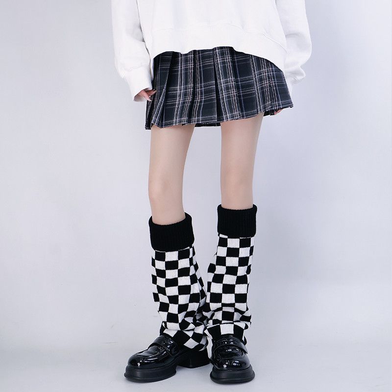 Black White Checkered Leg Warm - Boot Sock Slouchy ulasan dan harga