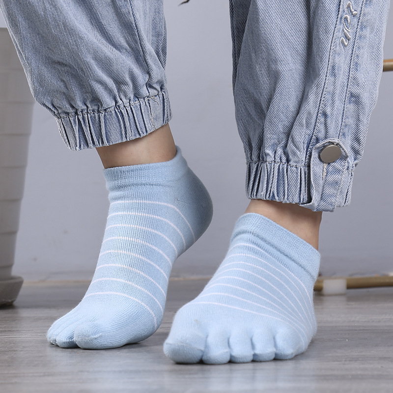 1/5 Pairs Women Striped Five T - Ankle Sock Low Cut ulasan dan harga